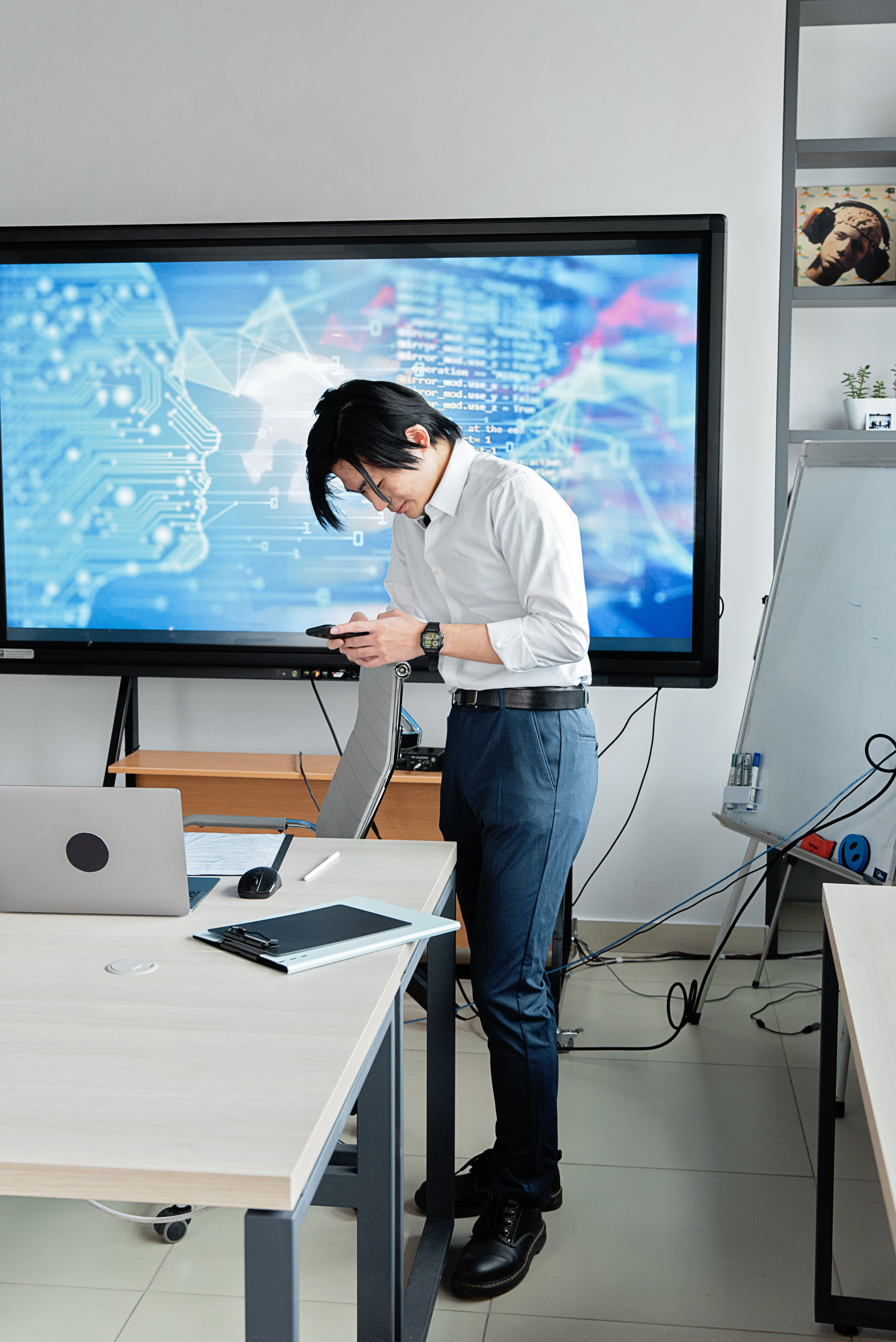 How Small Businesses Can Use AI in Practical Ways